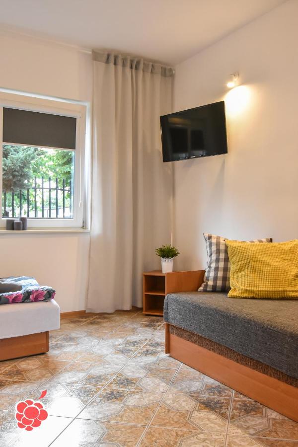 Malinowka Apartment Jantar Exterior photo